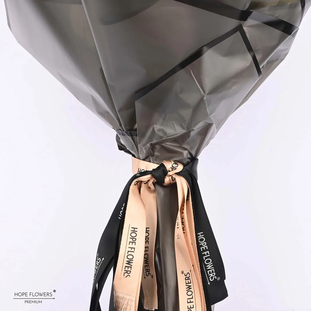 Warm Hug - L 23 - Image 5